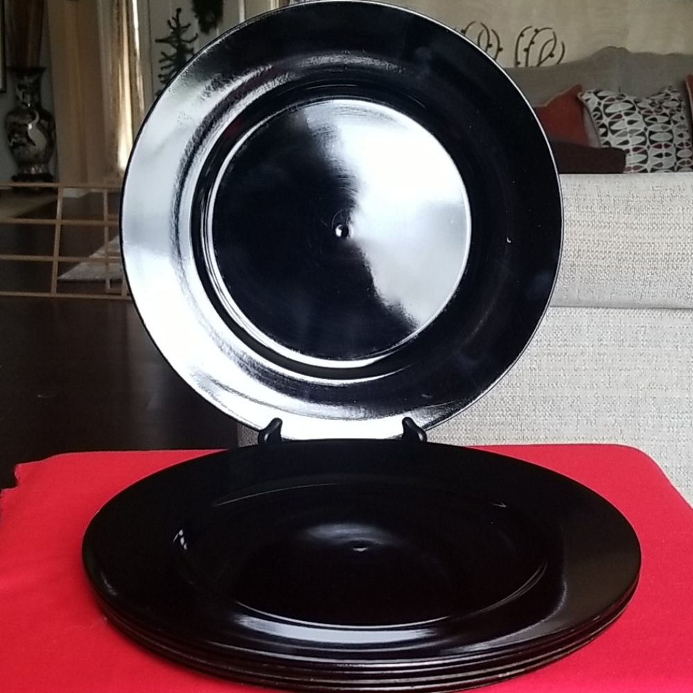 Black charger plates 6 pieces